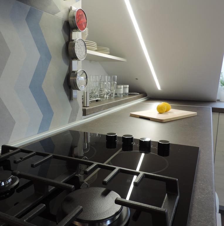 Apartment Place 2 Stay Хвар Экстерьер фото