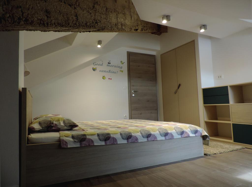 Apartment Place 2 Stay Хвар Экстерьер фото